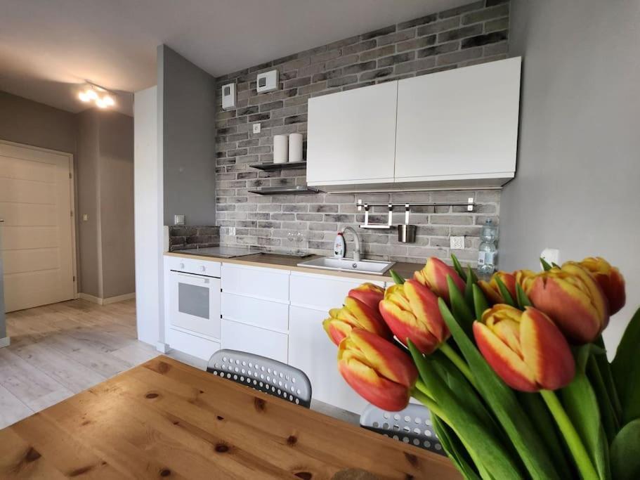 Apartstars - Powstancow #32 With Terrace Rzeszow Luaran gambar